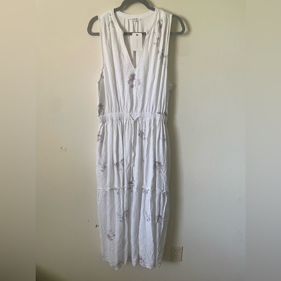 Splendid Dress - Picture 4 of 9